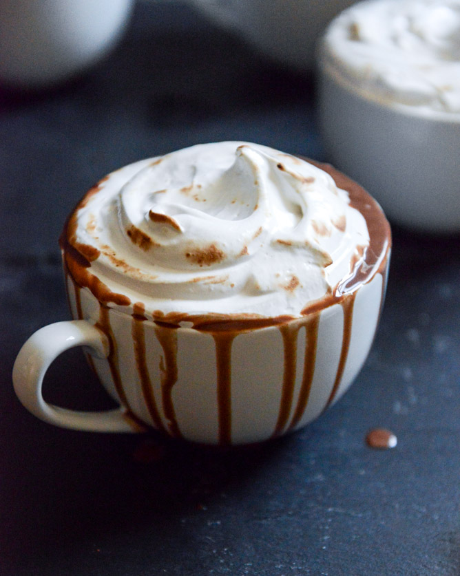 marshmallow-hot-chocolate-i-howsweeteats-com-6